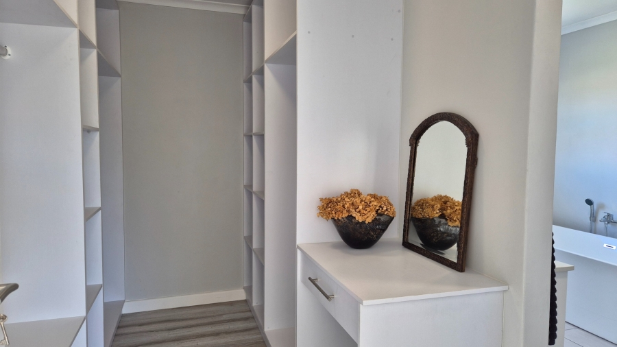 3 Bedroom Property for Sale in Country Club Western Cape